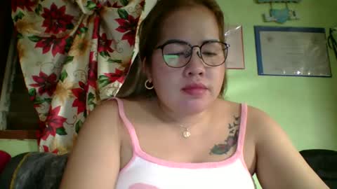 Snapshot of small_boobs59 chatting on 02/15/26, 08:46 Lovewella online show from 02/15/26, 08:46