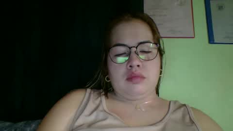 Snapshot of small_boobs59 chatting on 02/17/26, 08:11 Lovewella online show from 02/17/26, 08:11