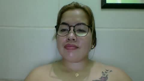 Snapshot of small_boobs59 chatting on 02/20/26, 06:26 Lovewella online show from 02/20/26, 06:26