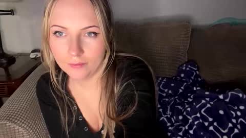 smallclitbitch333 online show from 03/14/26, 05:13