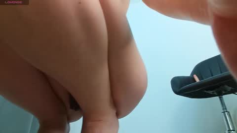 Snapshot of smalldoll7 chatting on 01/29/25, 09:23 Arianna online show from 01/29/25, 09:23