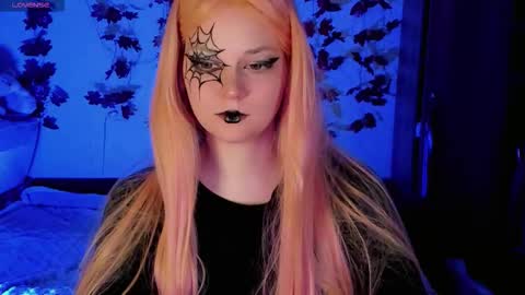 smallimpmeili online show from 10/19/25, 06:19