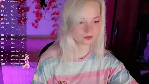 smallimpmeili online show from 10/24/25, 07:43