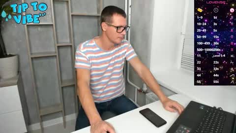 Alex online show from 12/02/25, 05:52