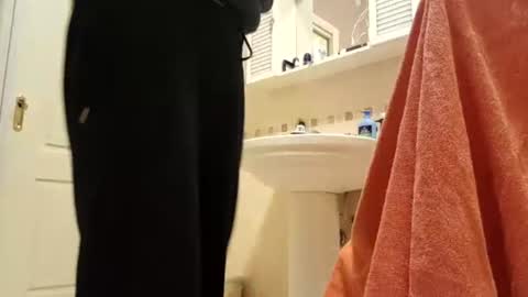 smallone8825 online show from 03/01/26, 09:00