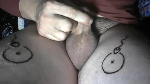 Snapshot of smallpenismwm chatting on 11/27/25, 01:35 pussyfree4eva online show from 11/27/25, 01:35