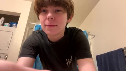 Snapshot of smalltshbigtits chatting on 11/20/25, 10:04 smalltshbigtits online show from 11/20/25, 10:04