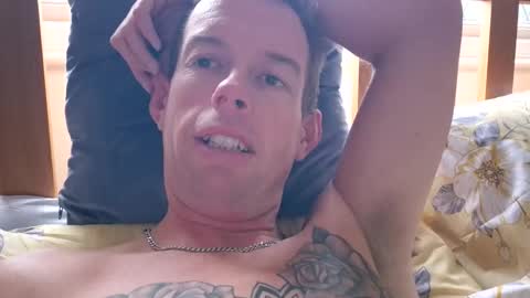 Snapshot of smallville456 chatting on 09/29/25, 04:45 smallville456 online show from 09/29/25, 04:45