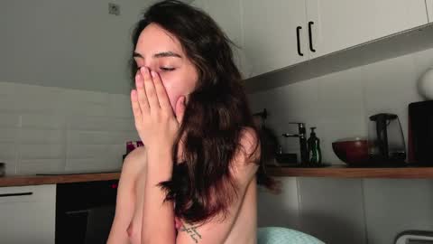 Elizabeth online show from 03/31/26, 07:42