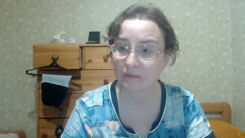 smart_rose online show from 04/19/26, 06:43