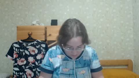 smart_rose online show from 04/23/26, 04:09