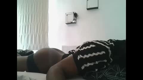 Snapshot of smartfuck777 chatting on 02/25/26, 01:10 smartfuck777 online show from 02/25/26, 01:10