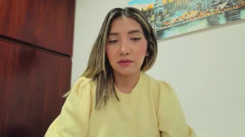 smile__1 online show from 02/26/26, 12:59