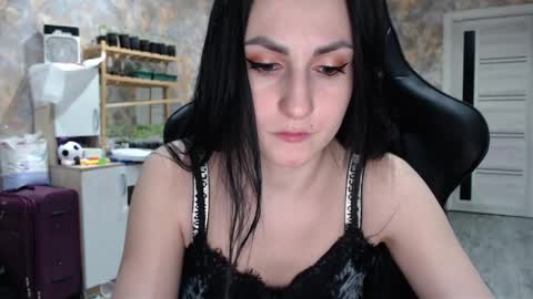 Snapshot of smile_cute_fox chatting on 05/14/26, 12:12 smile_cute_fox online show from 05/14/26, 12:12