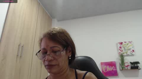 Snapshot of smilet_milf chatting on 02/07/26, 11:58 Smileth online show from 02/07/26, 11:58