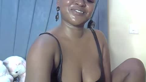 smiley_berry online show from 09/23/25, 06:33