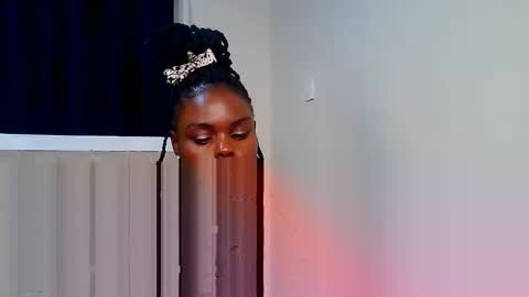 Snapshot of smiley_chocolate chatting on 02/24/26, 07:01 Smiley chocolate online show from 02/24/26, 07:01