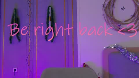 Snapshot of smiley_mia_ chatting on 01/16/25, 11:15 Mia online show from 01/16/25, 11:15