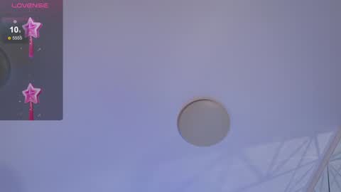 Snapshot of smiley_mia_ chatting on 01/17/25, 02:18 Mia online show from 01/17/25, 02:18