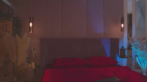 Mia online show from 03/29/26, 05:07