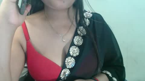 Snapshot of smiley_queen99 chatting on 05/06/26, 04:45 smiley online show from 05/06/26, 04:45