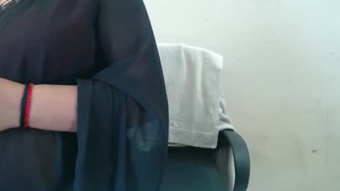 Snapshot of smiley_queen99 chatting on 05/22/26, 08:53 smiley online show from 05/22/26, 08:53