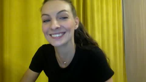 smiling_lexa online show from 11/06/25, 06:53