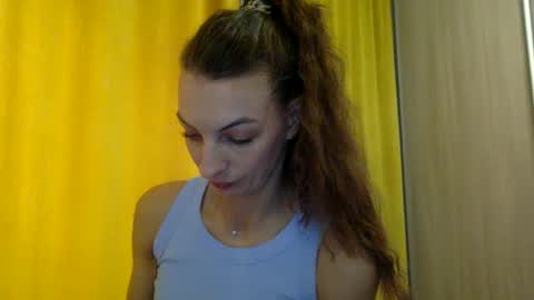 smiling_lexa online show from 11/11/25, 08:03