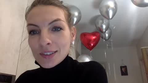 smiling_lexa online show from 11/27/25, 08:55