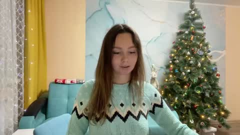 Snapshot of smiling_riddle chatting on 12/27/24, 12:45 smiling_riddle online show from 12/27/24, 12:45