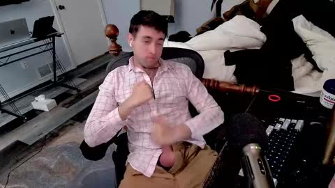 Snapshot of smilingwanker chatting on 02/12/25, 07:02 smilingwanker online show from 02/12/25, 07:02