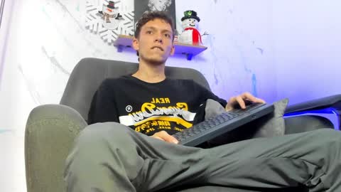 SMIT  online show from 12/29/24, 08:15