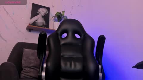 SMIT  online show from 02/18/25, 08:36