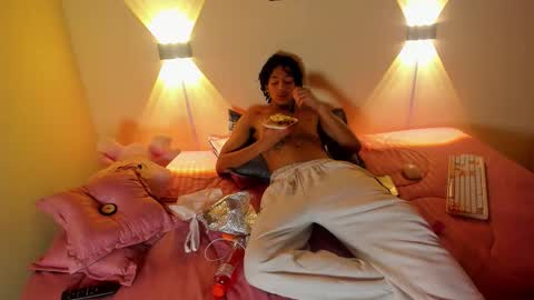 Snapshot of smith_66jr chatting on 02/20/26, 02:19 smitt jr online show from 02/20/26, 02:19