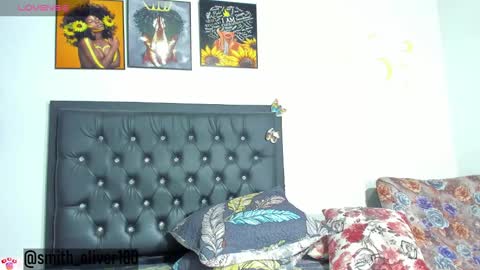 Snapshot of smith_oliver chatting on 12/22/24, 04:17 Smith online show from 12/22/24, 04:17