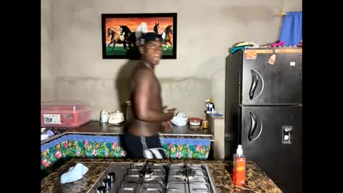 Snapshot of smith_oliver chatting on 12/30/24, 03:47 Smith online show from 12/30/24, 03:47