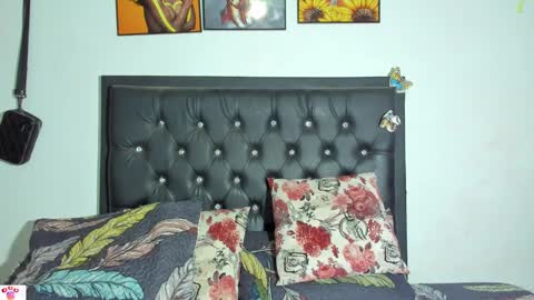 Snapshot of smith_oliver chatting on 01/03/25, 09:36 Smith online show from 01/03/25, 09:36