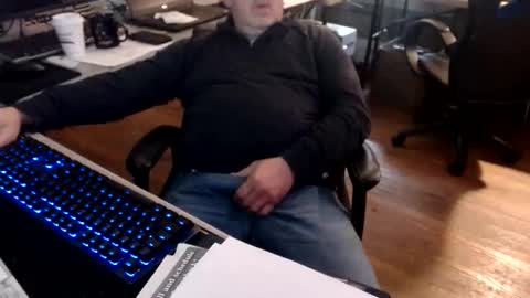 smly online show from 12/21/25, 07:54