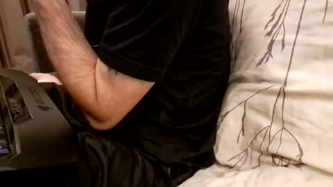 Smokeandwatching online show from 11/05/25, 12:43