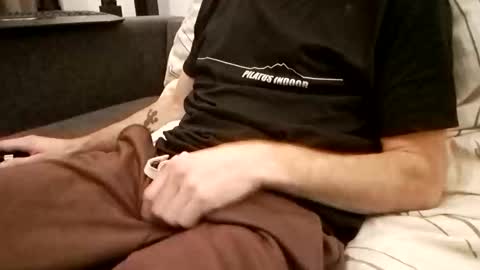 Smokeandwatching online show from 11/07/25, 07:58