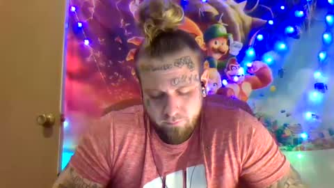 Snapshot of smokebluntafterblunt chatting on 12/30/24, 01:58 smoke online show from 12/30/24, 01:58