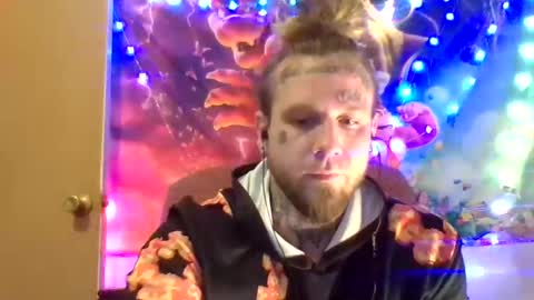 Snapshot of smokebluntafterblunt chatting on 12/31/24, 12:54 smoke online show from 12/31/24, 12:54
