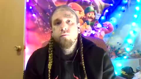 Snapshot of smokebluntafterblunt chatting on 01/01/25, 08:37 smoke online show from 01/01/25, 08:37