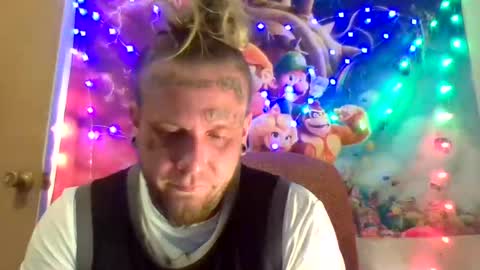 Snapshot of smokebluntafterblunt chatting on 03/11/25, 02:21 smoke online show from 03/11/25, 02:21