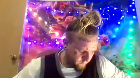 Snapshot of smokebluntafterblunt chatting on 03/11/25, 05:27 smoke online show from 03/11/25, 05:27