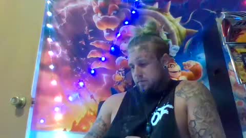 Snapshot of smokebluntafterblunt chatting on 09/18/25, 10:23 smoke online show from 09/18/25, 10:23