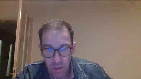 Snapshot of smokered100s chatting on 09/26/25, 09:30 luca online show from 09/26/25, 09:30