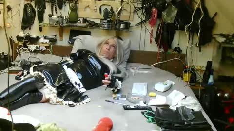 smokeslut365 online show from 02/05/26, 05:12