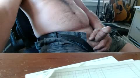 Snapshot of smoothcock101 chatting on 06/16/26, 10:23 smoothcock101 online show from 06/16/26, 10:23