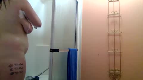 Snapshot of smoothmove1215 chatting on 02/28/25, 12:21 smoothmove1215 online show from 02/28/25, 12:21